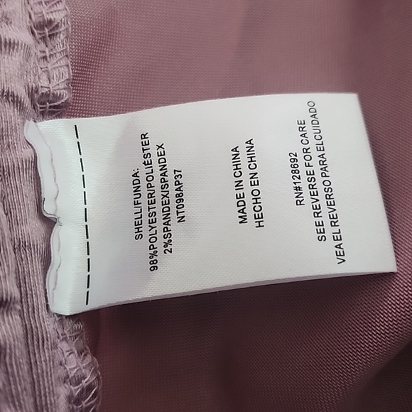 Madden NYC Satin Ruched Emma Top Balloon Sleeves - Picture 10 of 11